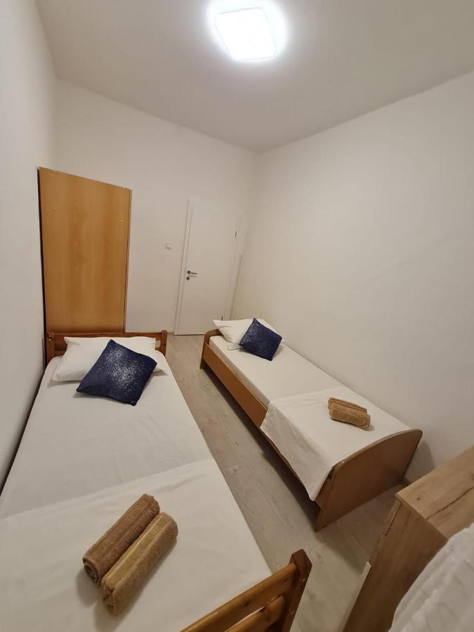 Lovely Apartment Оміш Екстер'єр фото
