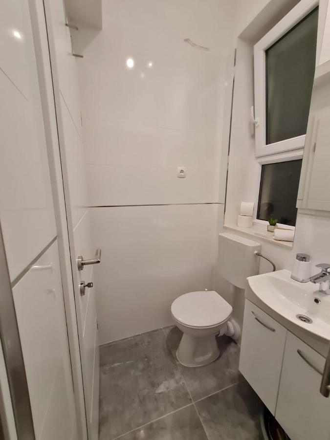 Lovely Apartment Оміш Екстер'єр фото